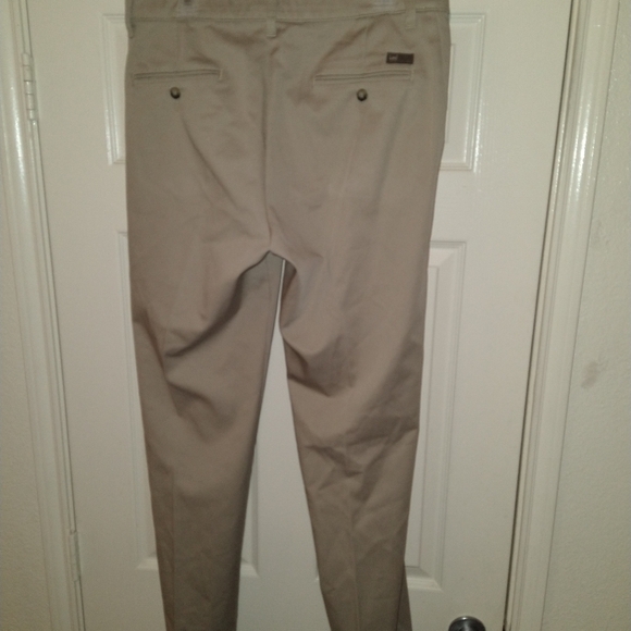 Lee Custom Fit Straight Leg Chino Pants Men's sz 33x32. - Picture 2 of 8